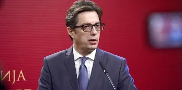 Президентът на РСМ се срещна с партия, обявена за сепаратистка