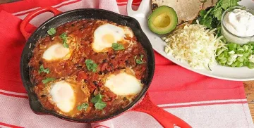 Яйца по мексикански. Започнете деня с този вкусен омлет!