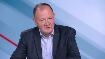 Миков с отровни думи за Нинова