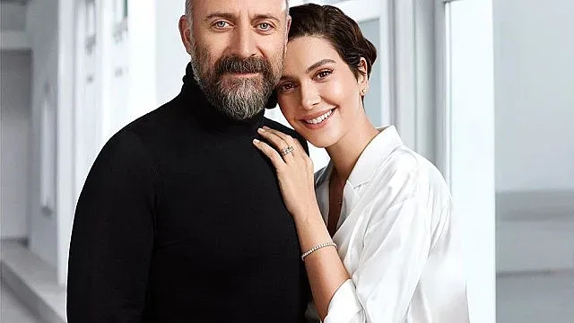 Звезди от "Великолепният век" напускат Турция. Къде бягат?