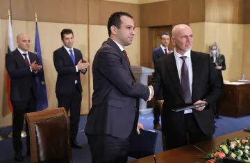 Говорим по-евтино по телефона с Македония