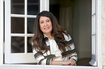 Херо Мустафа със знак за подкрепата на САЩ към отбраната ни