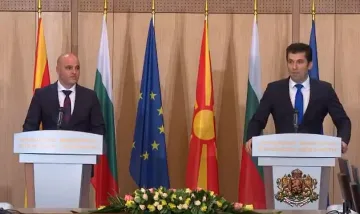 Преговорите! Влак до Скопие и още две важни неща