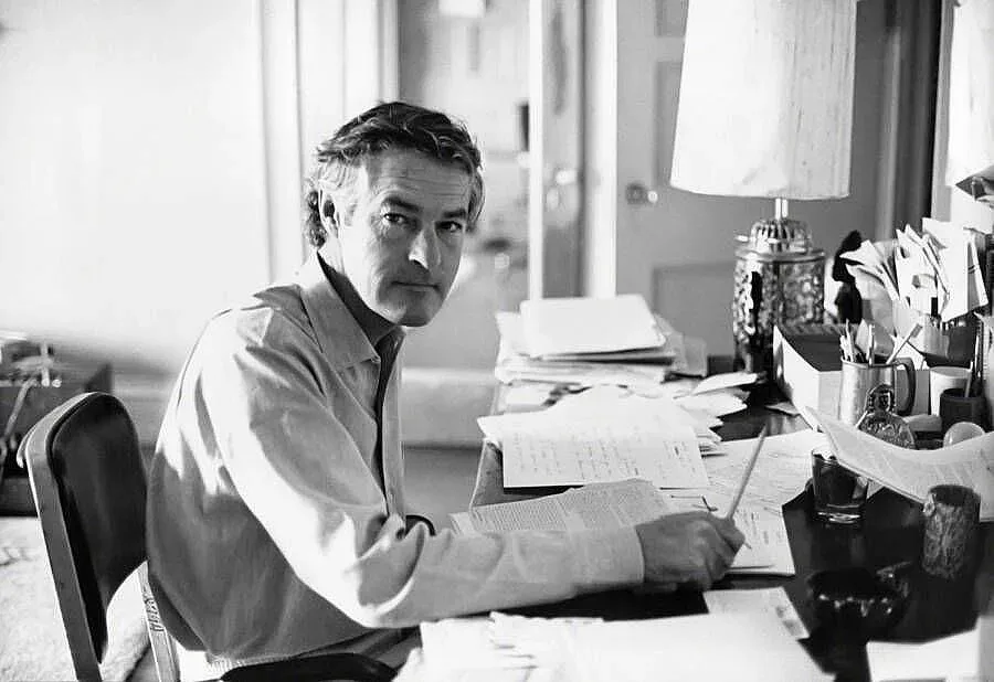 Бащата на хипарството изстрелян в Космоса