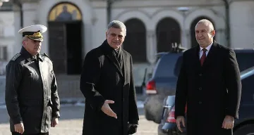 Военният министър каза кога идат самолети от Испания и Нидерландия