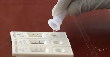 Грозната рекордна серия продължава! Над 11 000 заразени с ковид