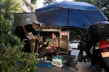 Ново 20 от Китай: Омикрон се разнасял по пощата