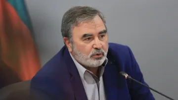 Кунчев ни попари за Омикрон. Броят на заразените тепърва ще расте