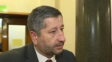 Христо Иванов удари мощно по Цацаров и Гешев