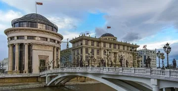 Журналист от Скопие с шокиращи признания за политиката към България