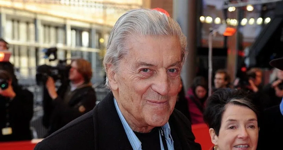 Отиде си един от последните крале на модата