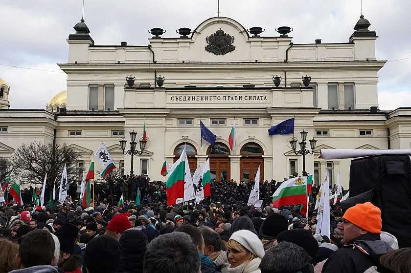 Продължават ли протестите? Какво се заканиха от Възраждане