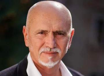 Николай Събев уволни ръководството на БДЖ