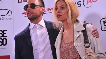 Звезда от "Съни бийч" приключи с 10-годишен романс