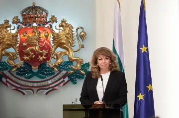 След КСНС: Какви промени очаква Йотова в диалога със Скопие