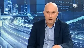 Математик със зловеща прогноза за ковид, очаква затягане на мерките