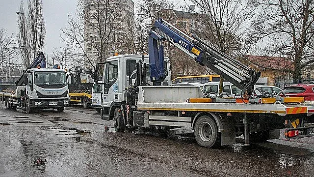 Абсурд в Пловдив: Паяк разкарва болен oт COVID из целия град
