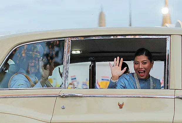 Гола кралица, принц  педофил и избягала принцеса