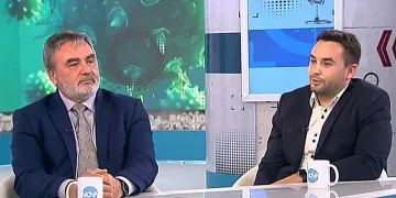 Кунчев: Омикрон се предава лесно, но не вкарва в болница