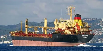 13 моряци заразени на кораба с ковид, починал е готвачът