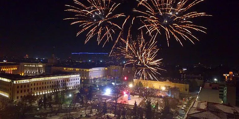 Светлинно шоу вместо заря в София за ЧНГ, къде може да се види