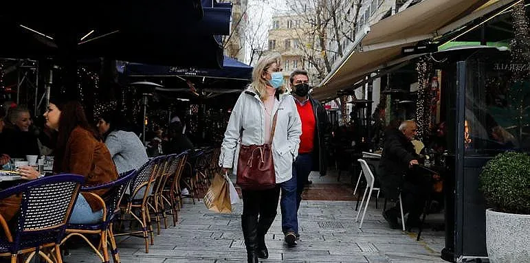 Гърция затяга яко мерките още утре, какво затварят