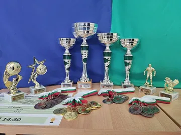 Близо 5 000 лева събра благотворителен турнир по минифутбол