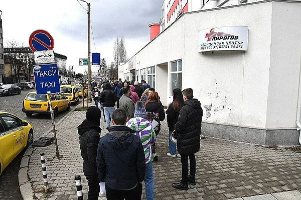 Драма с ваксините пред Пирогов. Какъв е проблемът