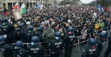 Германия уплашена! Взема мерки срещу антиваксърите