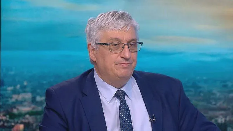 Повишаването на пенсиите било "ягодката на тортата"