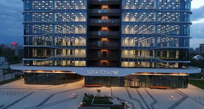 Fibank мести главния си офис в нова сграда