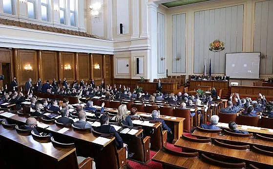 Спешно заседание в парламента. Причината