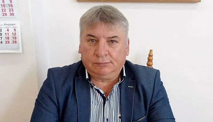 Кметът, който караше на зиг заг, вече е на свобода