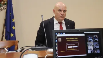 "Демократична България" извади график за съдебните промени