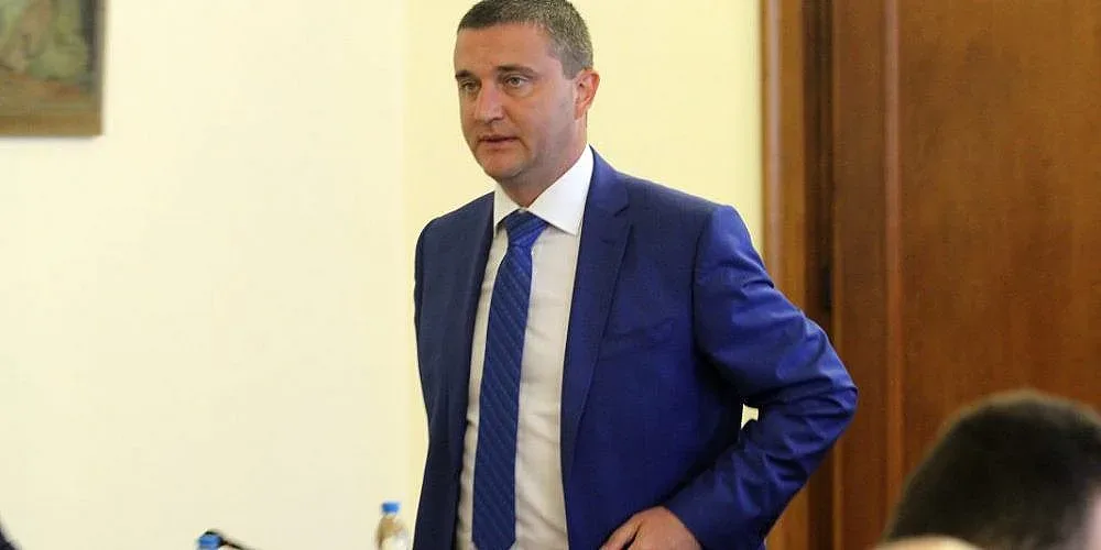 Крадена ли е колата? Обяснението на Горанов