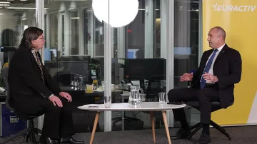 Радев обясни в Брюксел какво спира Македония за ЕС