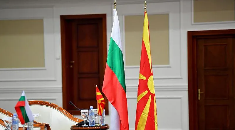 Торнадо в Скопие заради позицията на България за Македония в ЕС