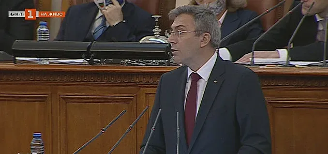 ДПС няма да подкрепи кабинета. Ще работи за хората