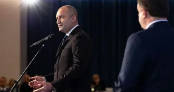 Радев предлага промени в Конституцията за местната власт