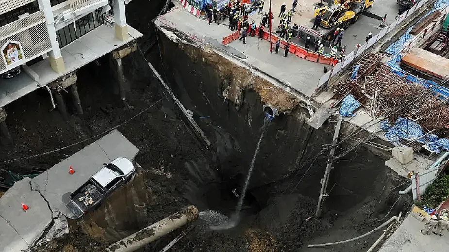 Земята се отвори в световна столица, евакуират хиляди