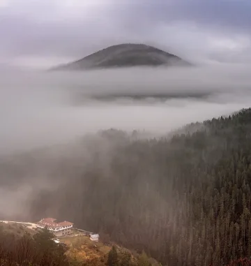 Времето се затопля, но синоптиците предупреждават за опасност