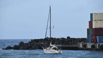 Нелепо! Зарязаха нашенец в Тихия океан, нямал ваксина