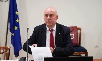 Гешев: Има политически опити за пробив в правото и законността