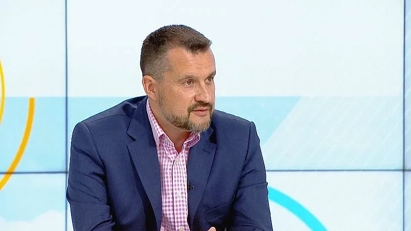 Политолог дава месец-два живот на бъдещото правителство