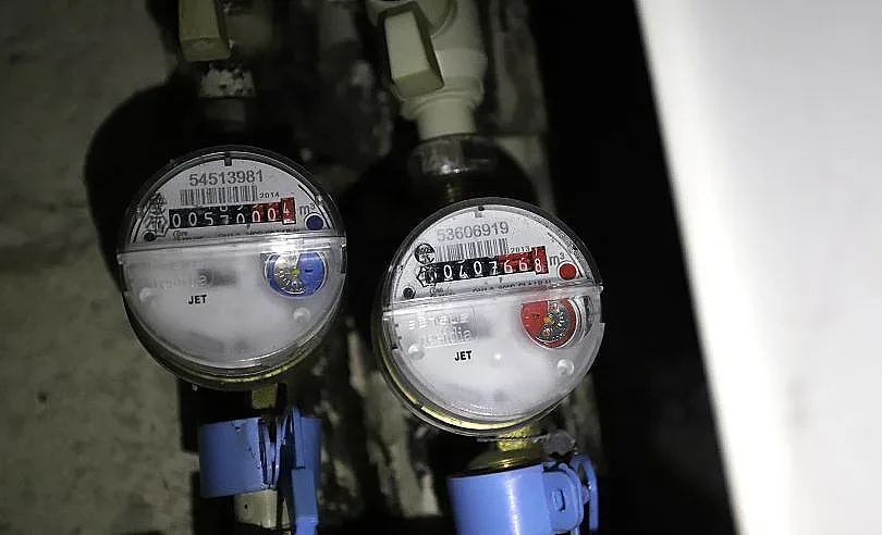 Нов удар по джоба на българина. Колко ще скочи цената на водата?