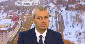 Костадинов се оплаква от ковид тормоз над майка му