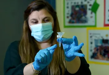 Всеки трети ученик остава вкъщи, каква е причината