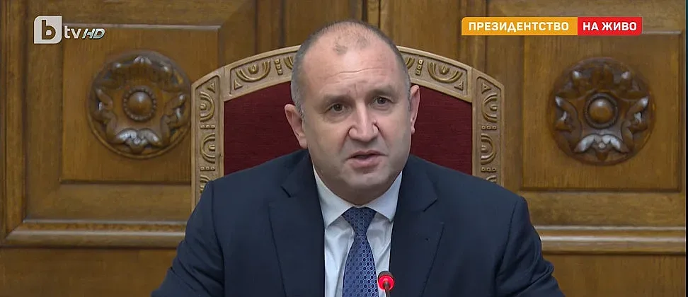 Радев с предупреждение към Кирил Петков и Асен Василев