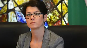 Скандалът расте! Папката за Караганева в ДАНС още преди изборите