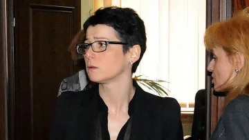 Уволниха шампионка по гафове в Министерство на икономиката